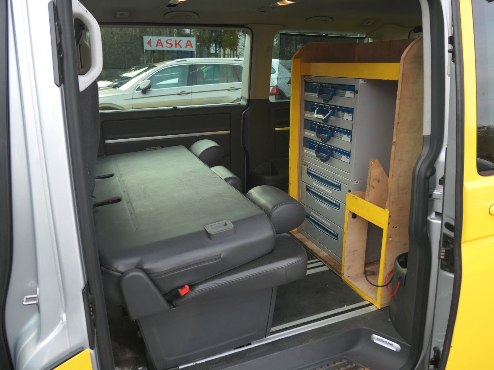 Fahrzeugabbildung Volkswagen T5 Multivan 2.0 TDI 4Motion DSG AHK kl.Innenausb