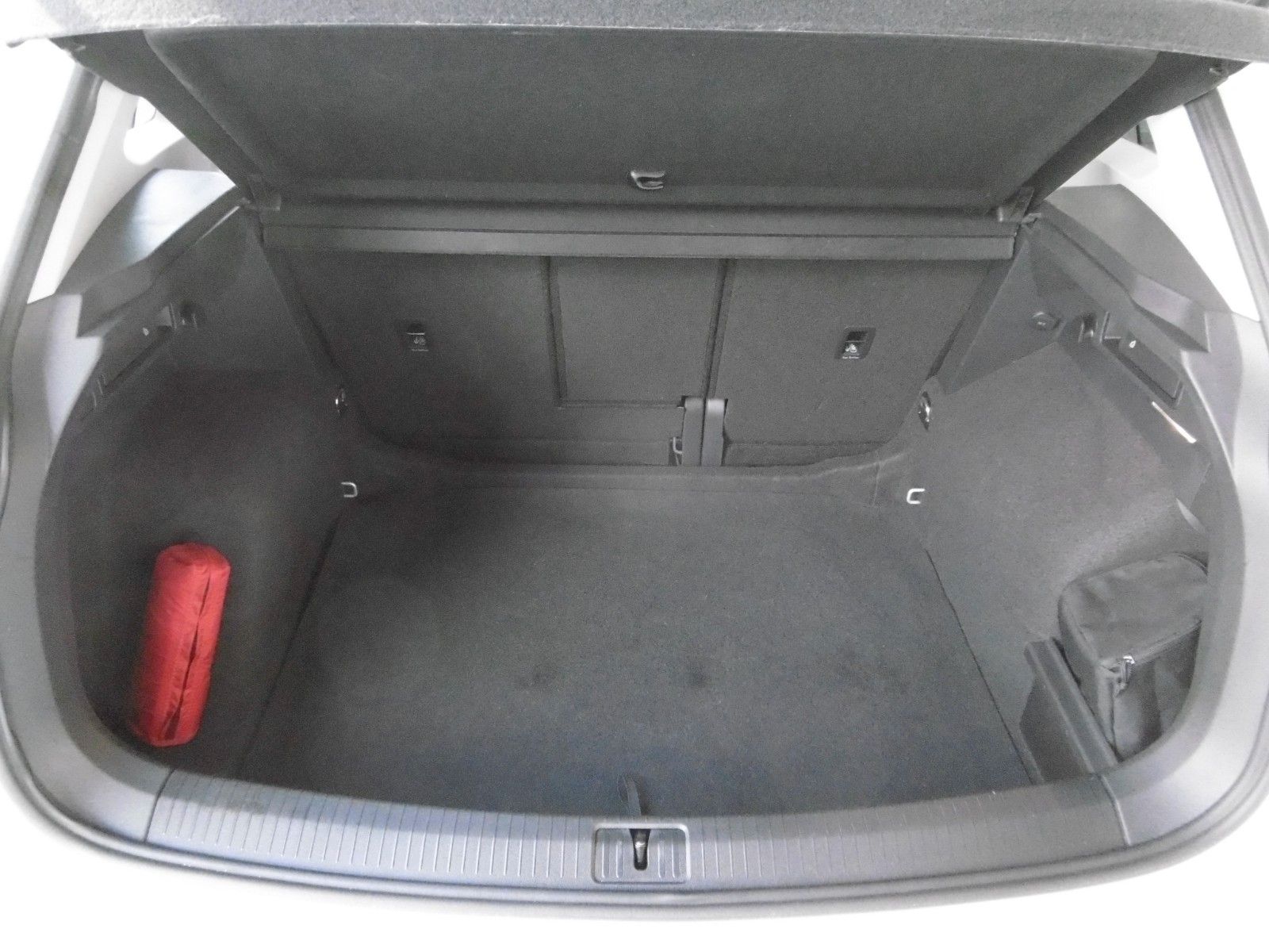 Fahrzeugabbildung Volkswagen Tiguan Highline 2.0 TSI DSG 4Motoin Allrad