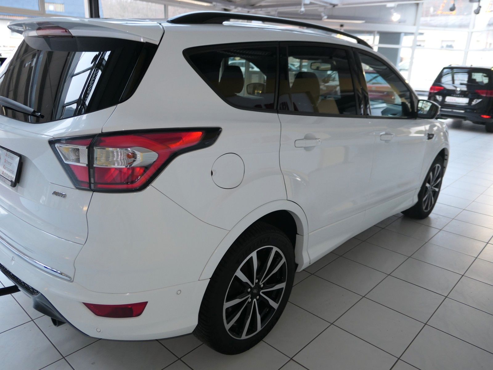 Fahrzeugabbildung Ford Kuga ST-Line*4x4*Autom.*LM*NAVI*AHK*RFK*el Heckk