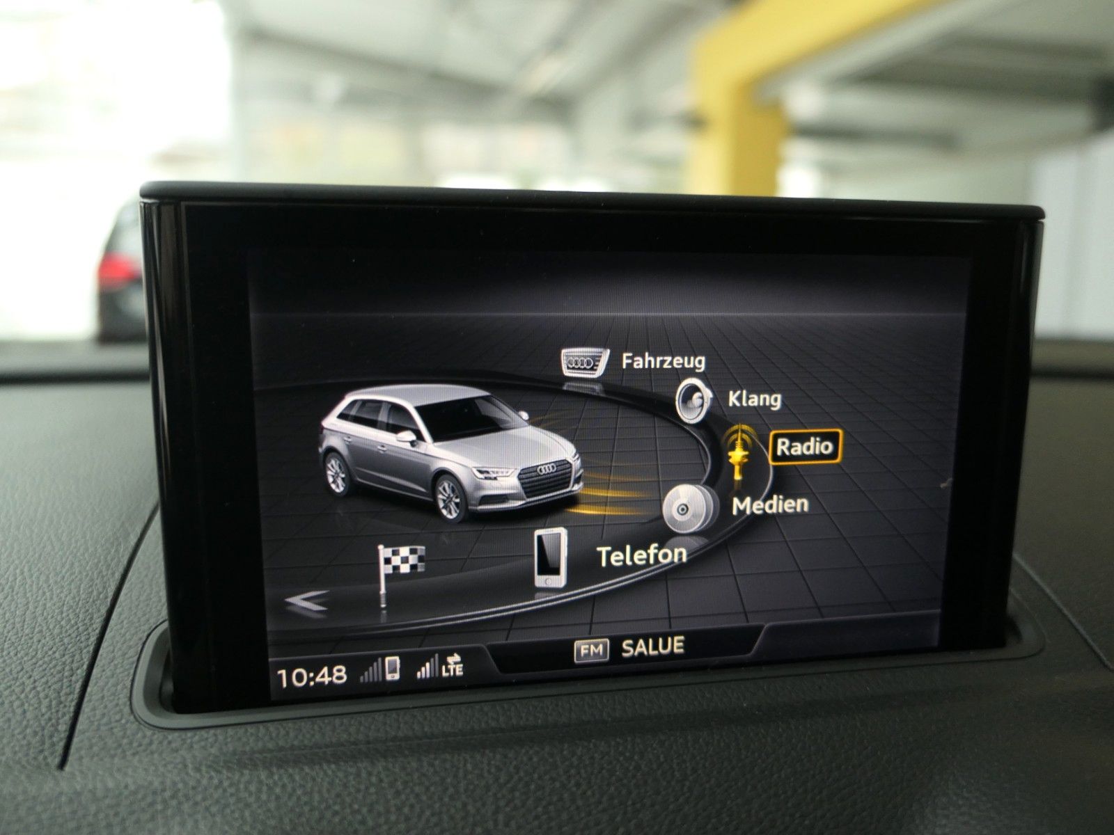 Fahrzeugabbildung Audi A3 Sportback TFSI sport*LM*PDC*NAVI*Xenon*´TOP