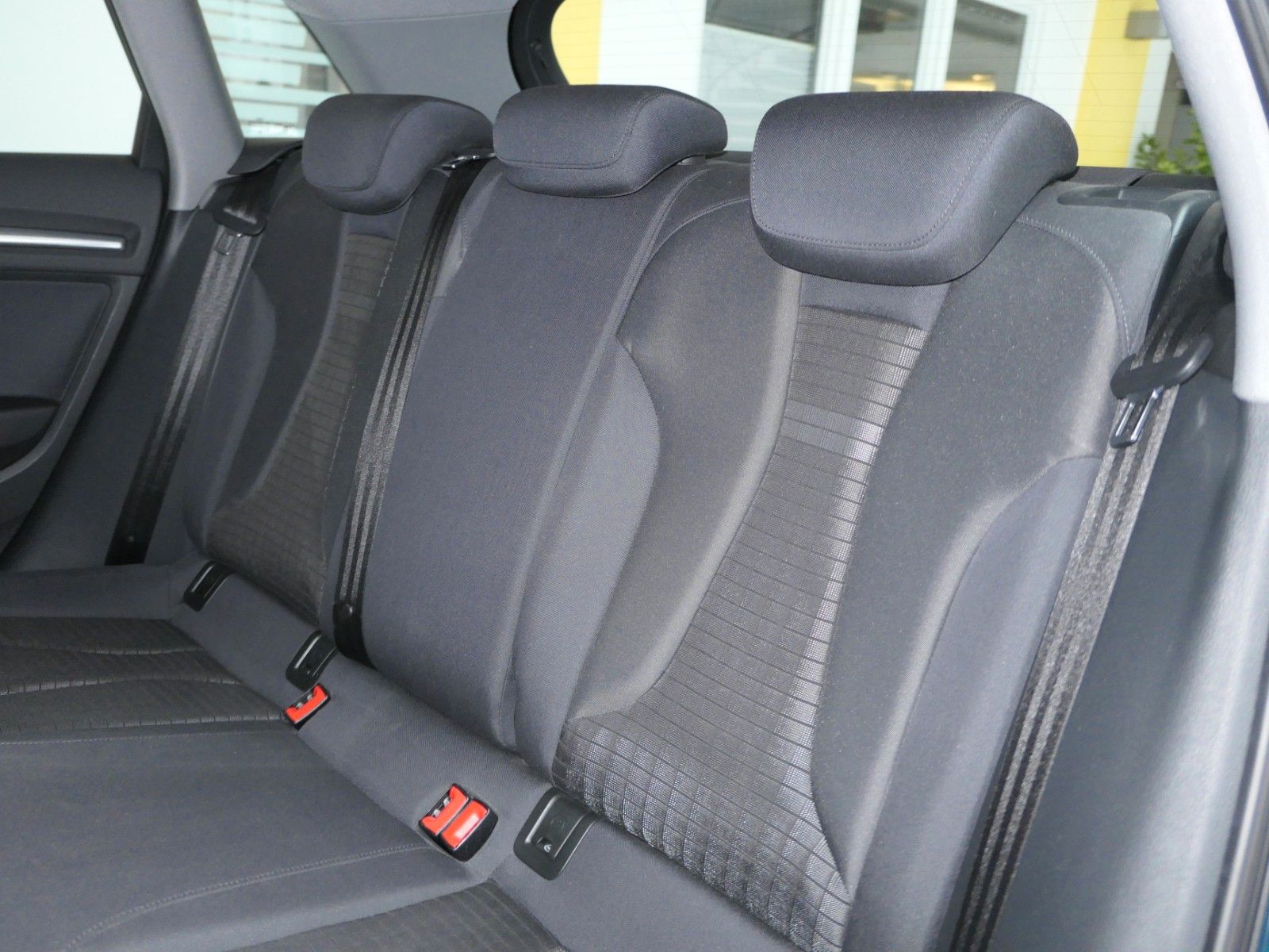 Fahrzeugabbildung Audi A3 Sportback TFSI sport*LM*PDC*NAVI*Xenon*´TOP