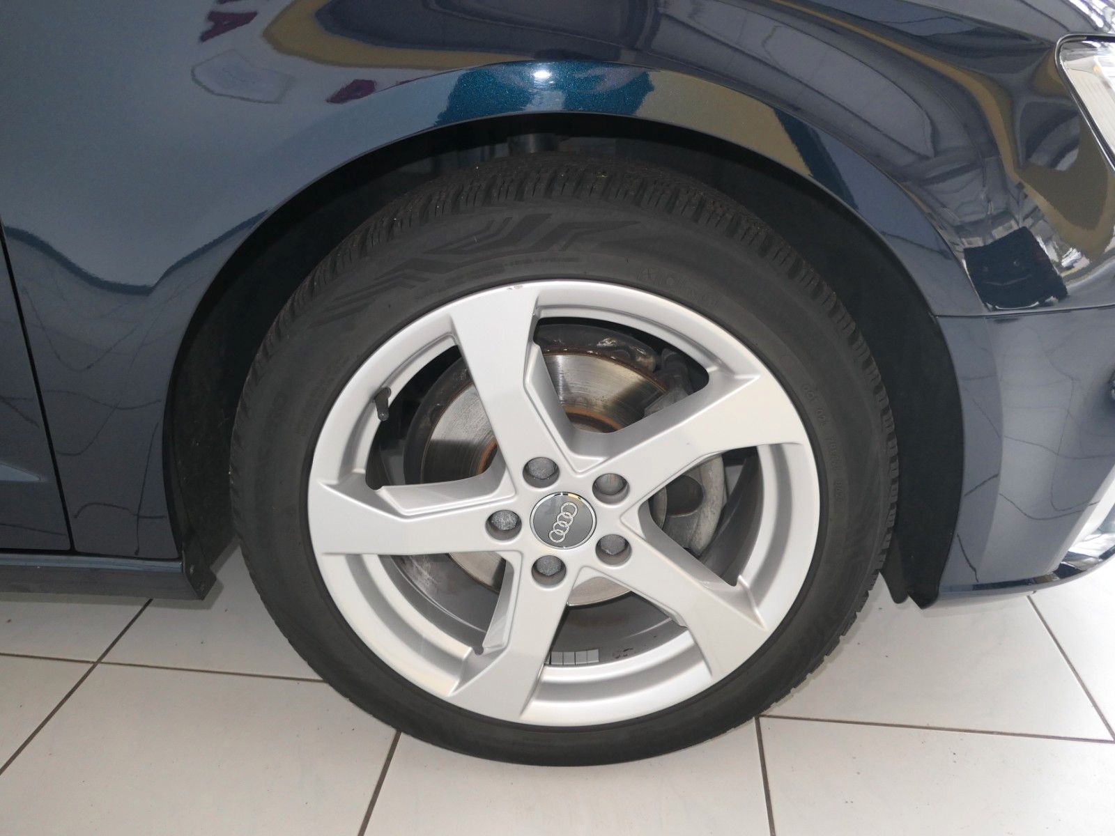 Fahrzeugabbildung Audi A3 Sportback TFSI sport*LM*PDC*NAVI*Xenon*´TOP