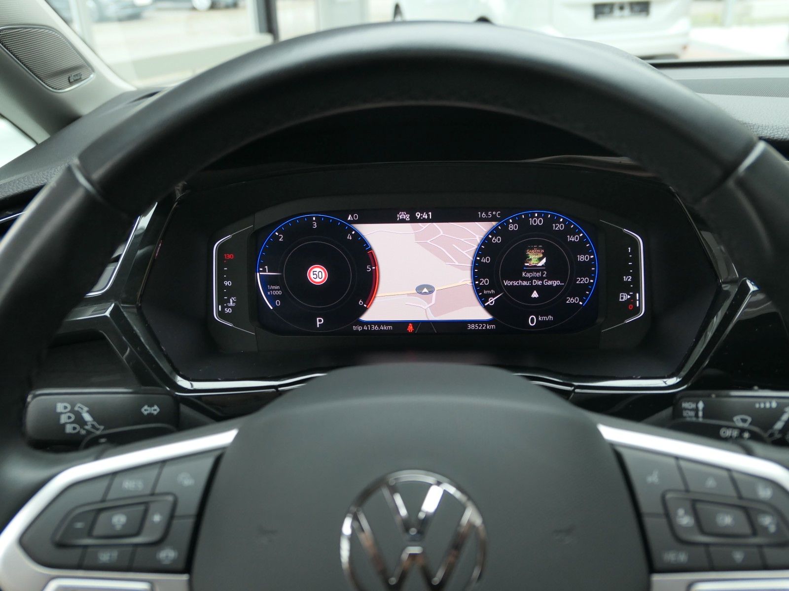 Fahrzeugabbildung Volkswagen Touran AHK*NAVI*ACC*Alarm*St-heiz*Autom*Pano-dac