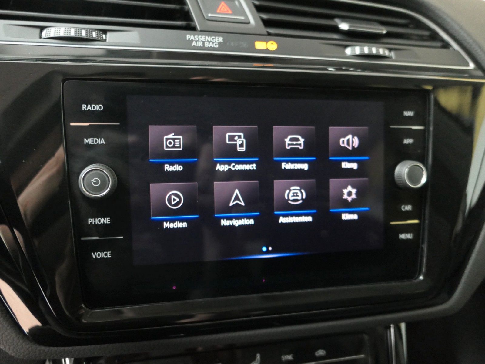 Fahrzeugabbildung Volkswagen Touran Highline 1.5 Navi*LM*ACC*LM*Panoramad