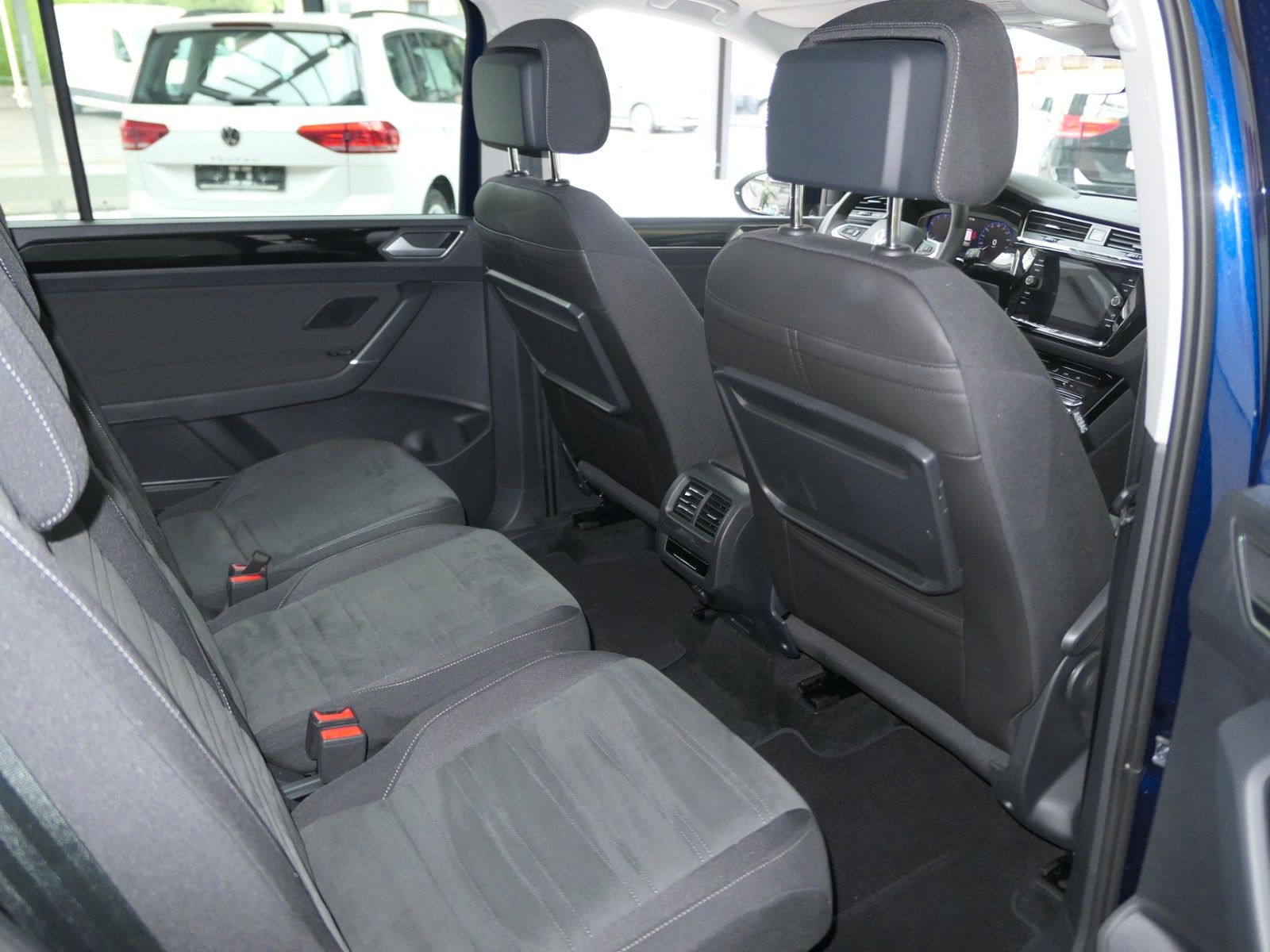Fahrzeugabbildung Volkswagen Touran Highline 1.5 Navi*LM*ACC*LM*Panoramad