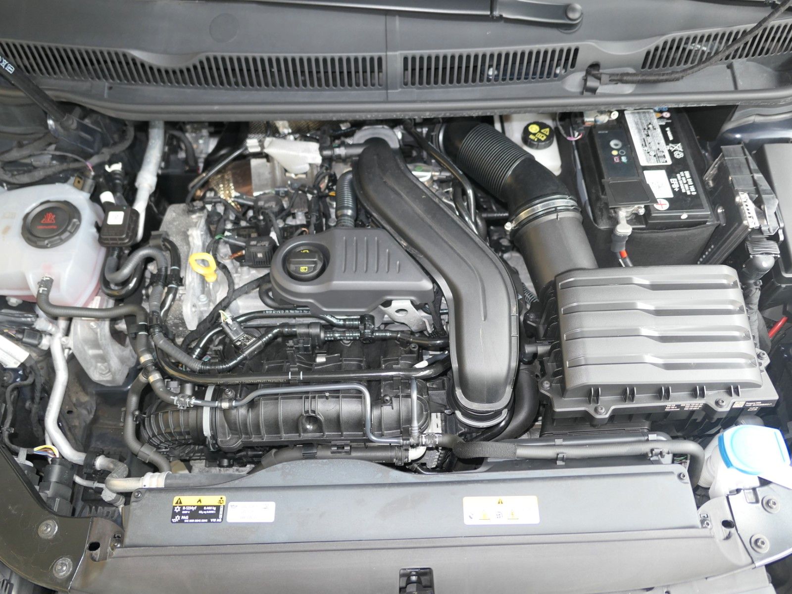 Fahrzeugabbildung Volkswagen Touran Highline 1.5 Navi*LM*ACC*LM*Panoramad