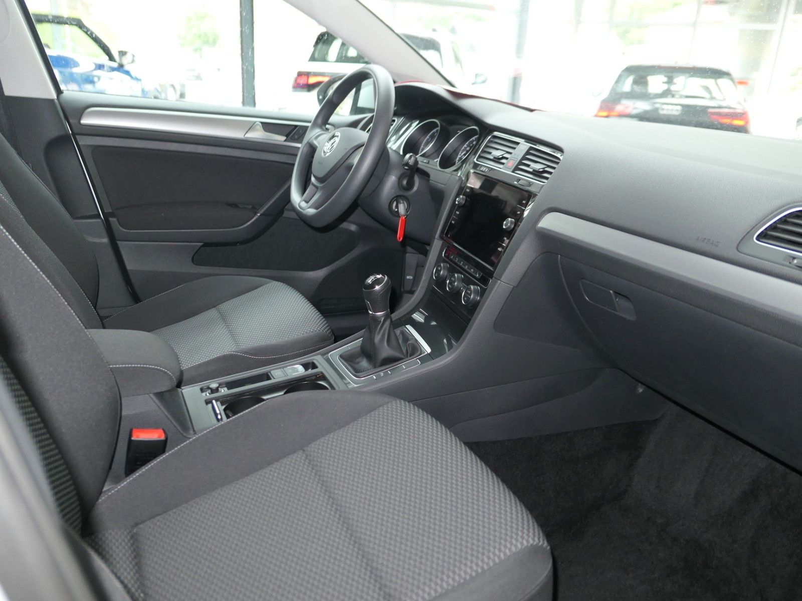 Fahrzeugabbildung Volkswagen Golf VII Variant TSI BMT *NAVI*GRA*Bluetooth