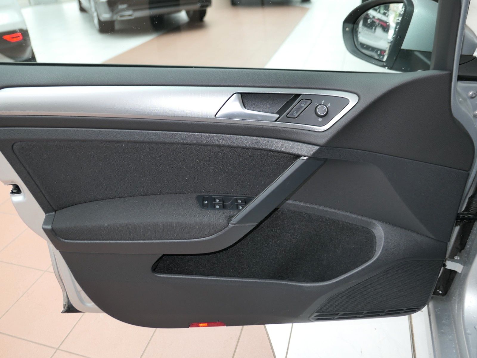 Fahrzeugabbildung Volkswagen Golf VII Variant TSI BMT *NAVI*GRA*Bluetooth