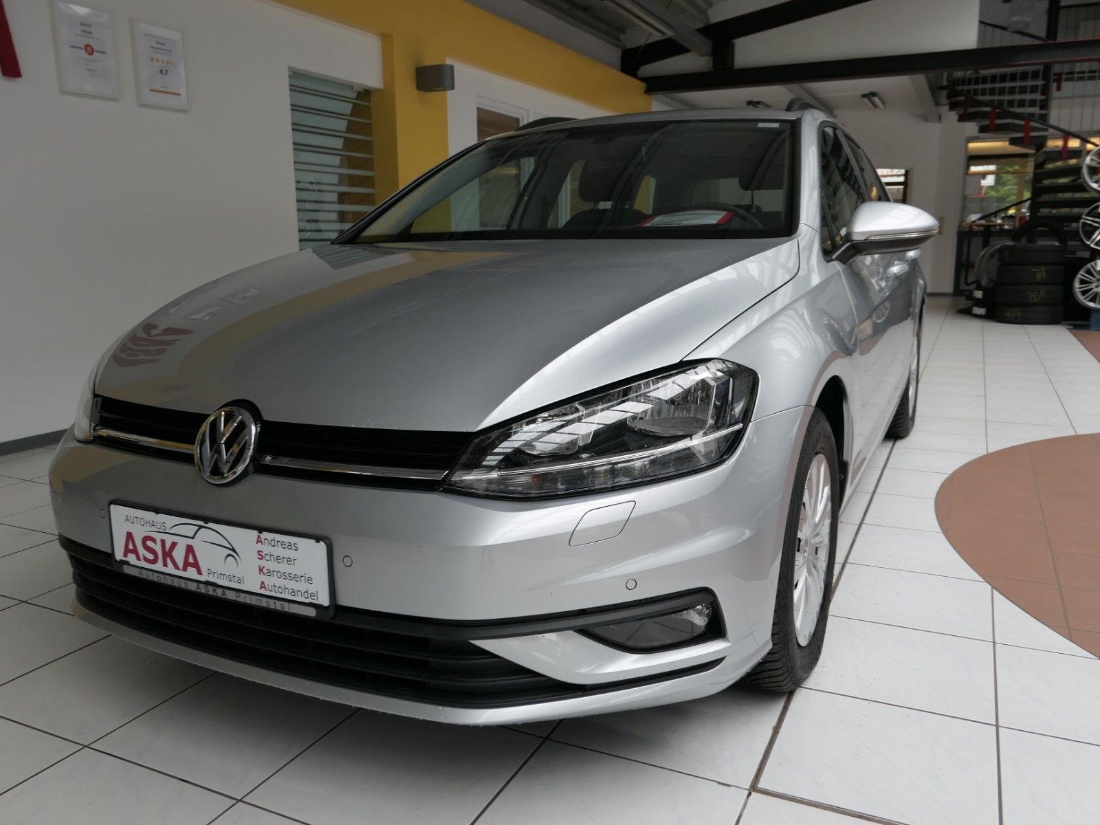 Fahrzeugabbildung Volkswagen Golf VII Variant TSI BMT *NAVI*GRA*Bluetooth