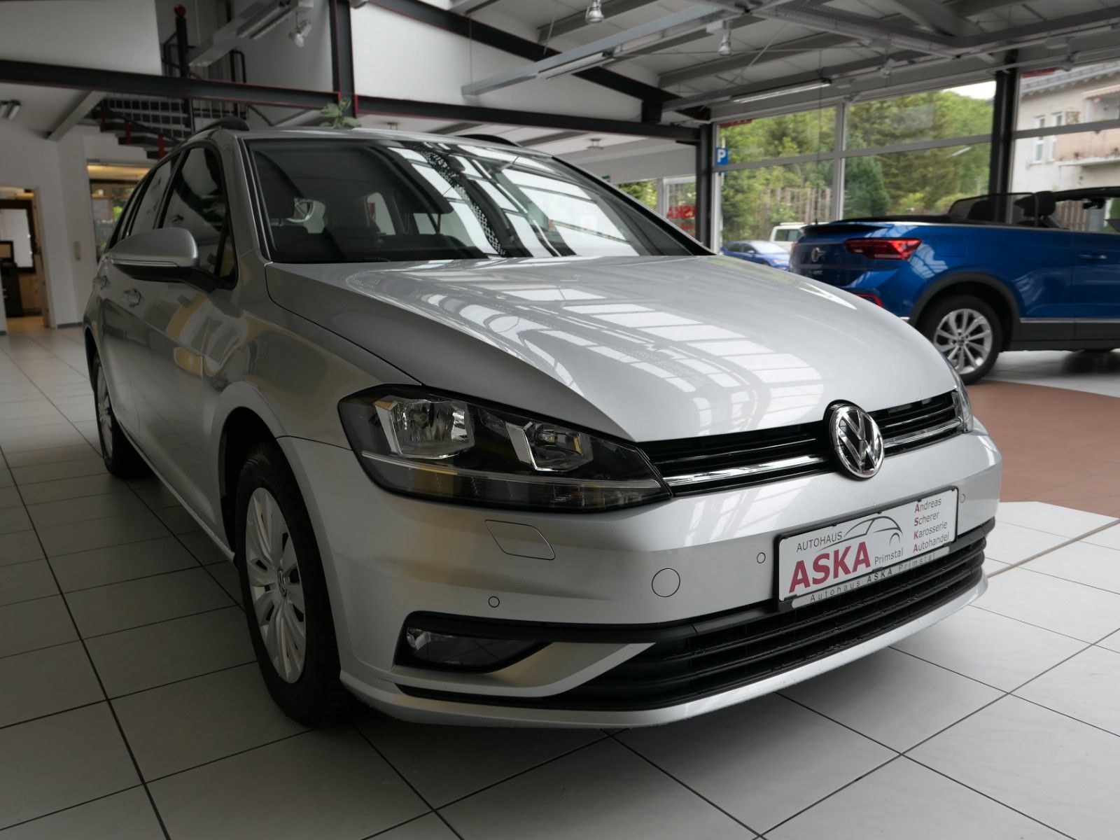 Fahrzeugabbildung Volkswagen Golf VII Variant TSI BMT *NAVI*GRA*Bluetooth