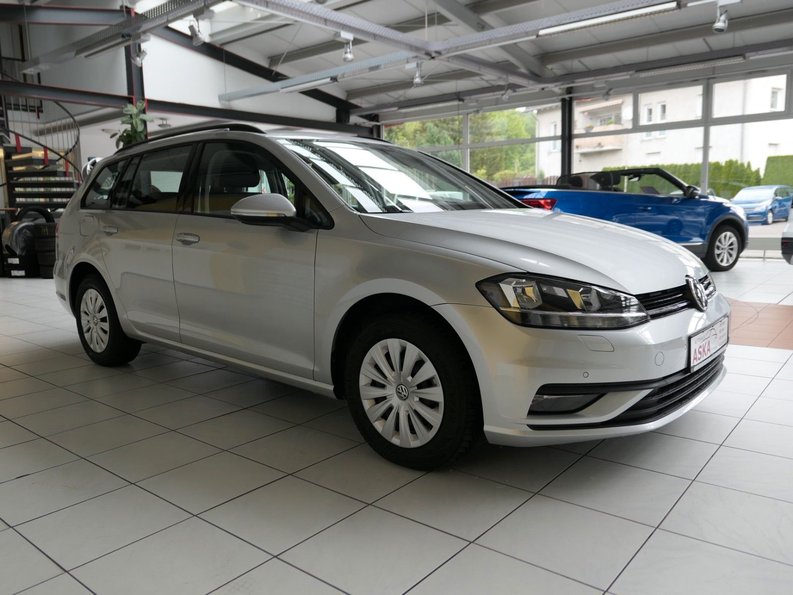 Fahrzeugabbildung Volkswagen Golf VII Variant TSI BMT *NAVI*GRA*Bluetooth