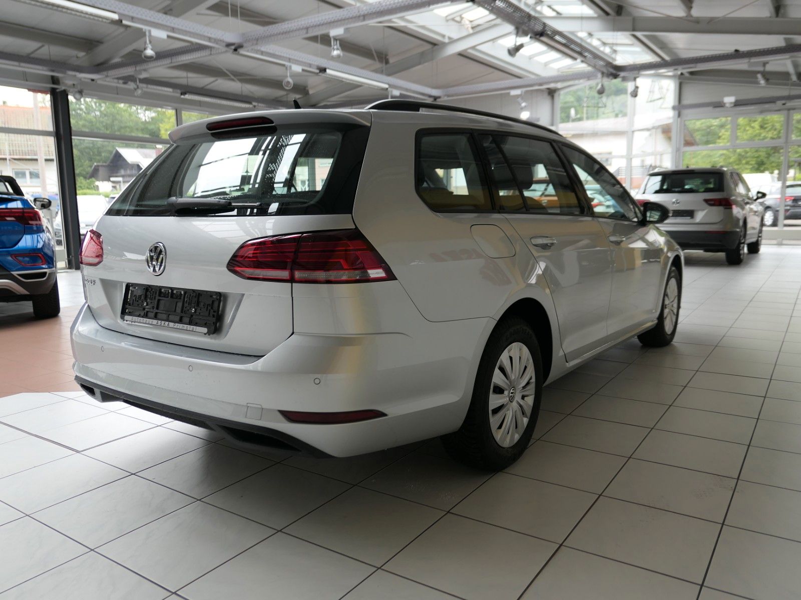 Fahrzeugabbildung Volkswagen Golf VII Variant TSI BMT *NAVI*GRA*Bluetooth