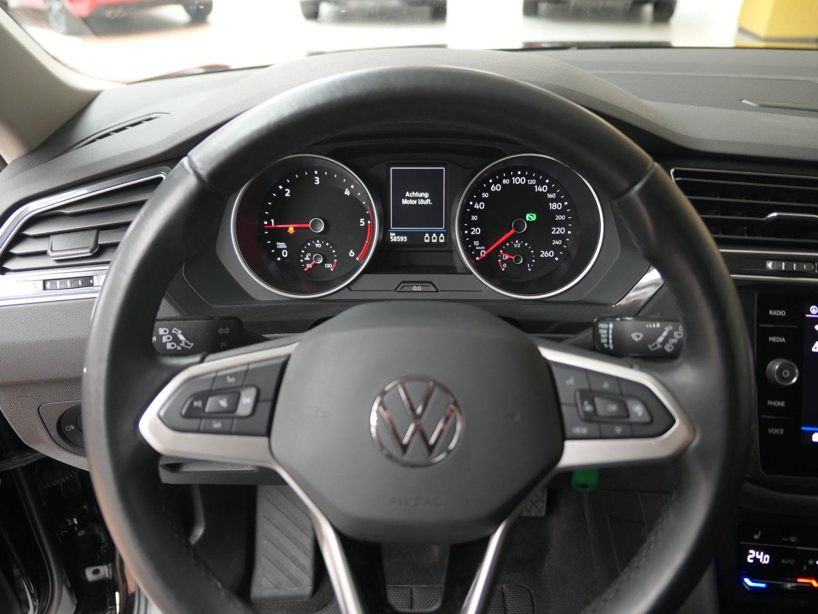 Fahrzeugabbildung Volkswagen Tiguan 2.0 TDI DSG*NAVI*LM*LED*unfallfrei