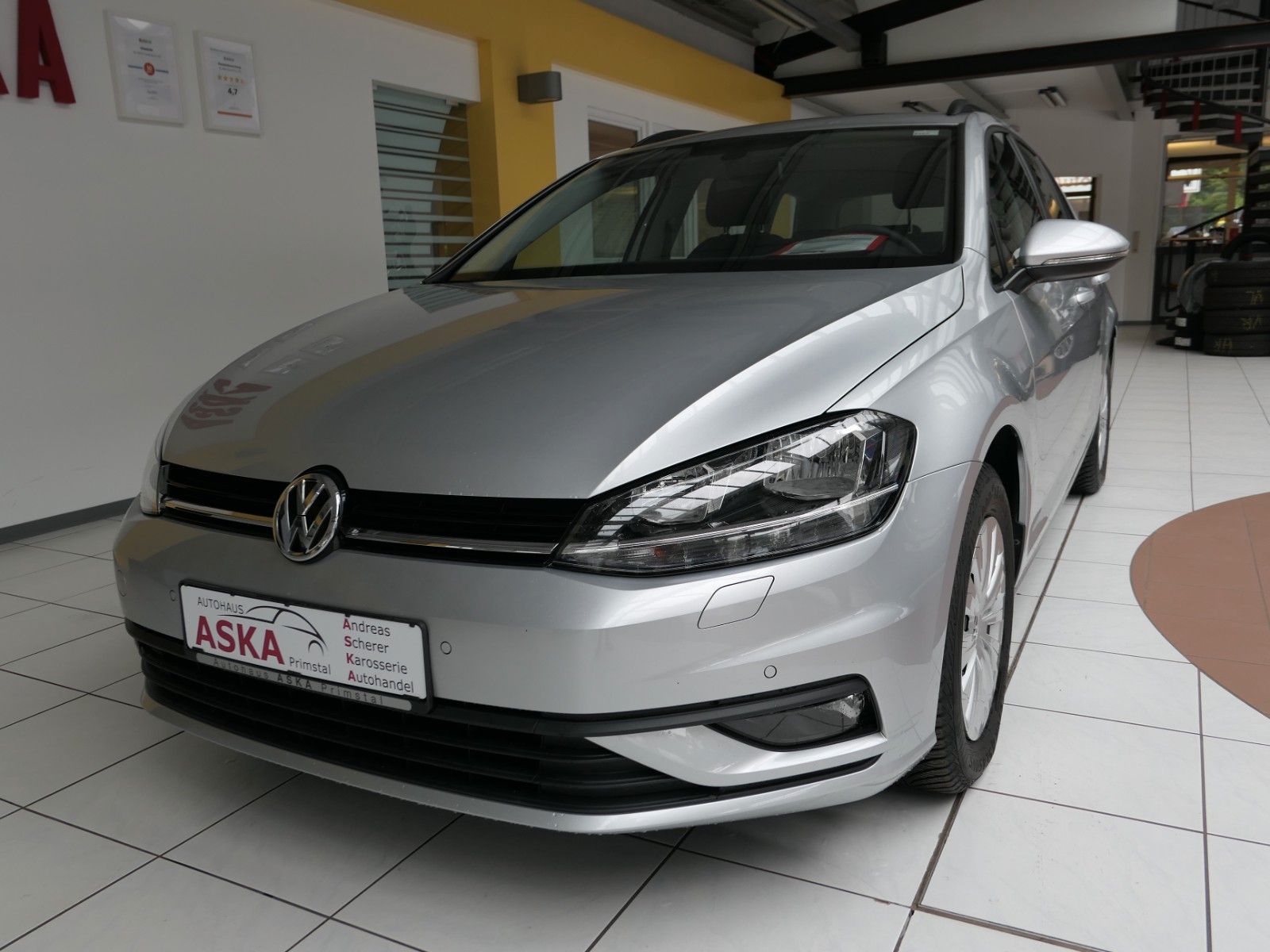 Fahrzeugabbildung Volkswagen Golf VII Variant TSI BMT *NAVI*GRA*Bluetooth