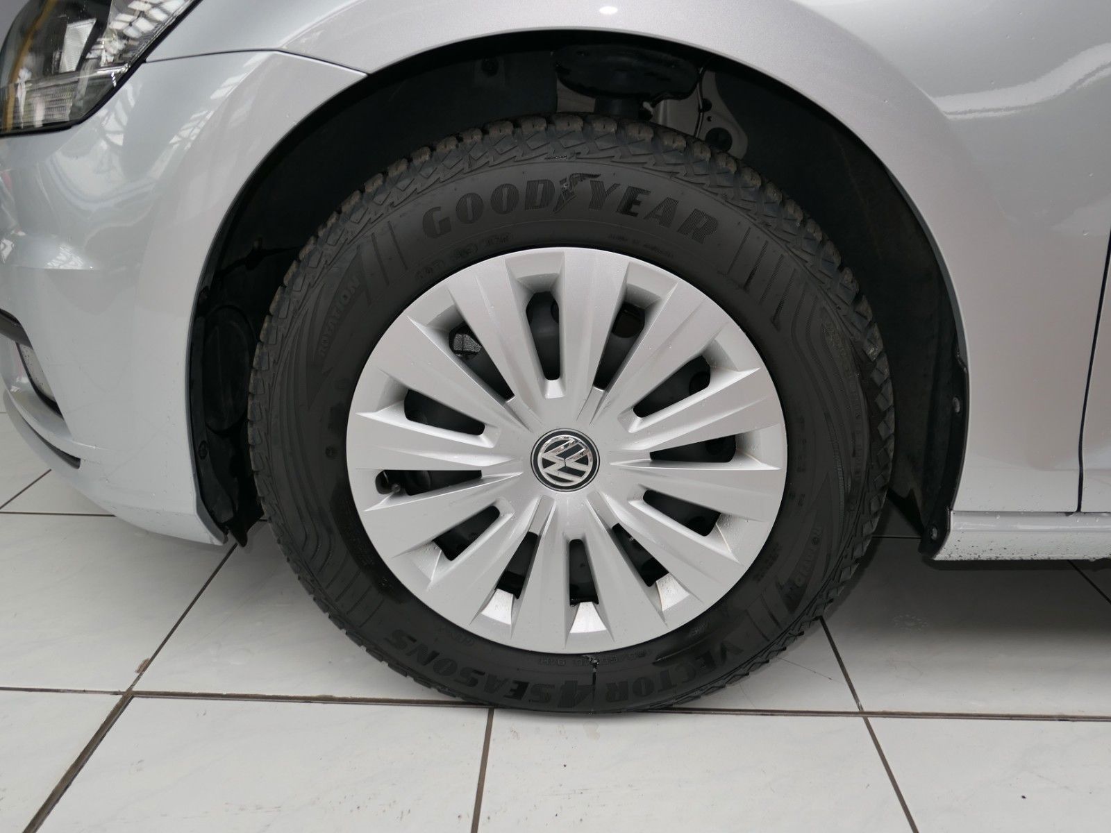 Fahrzeugabbildung Volkswagen Golf VII Variant TSI BMT *NAVI*GRA*Bluetooth