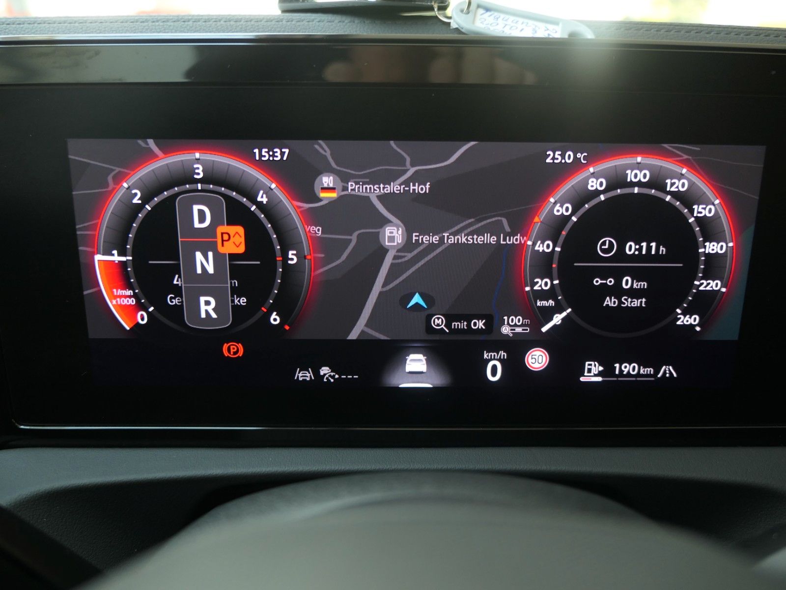 Fahrzeugabbildung Volkswagen Tiguan TDI R-Line*DSG*NAVI*AHK*Mass-sitz*Matrix