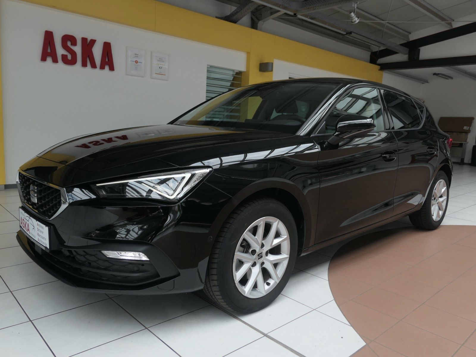 SEAT Leon 1.5 TSI Style 6-Gang*LM*AppConn*