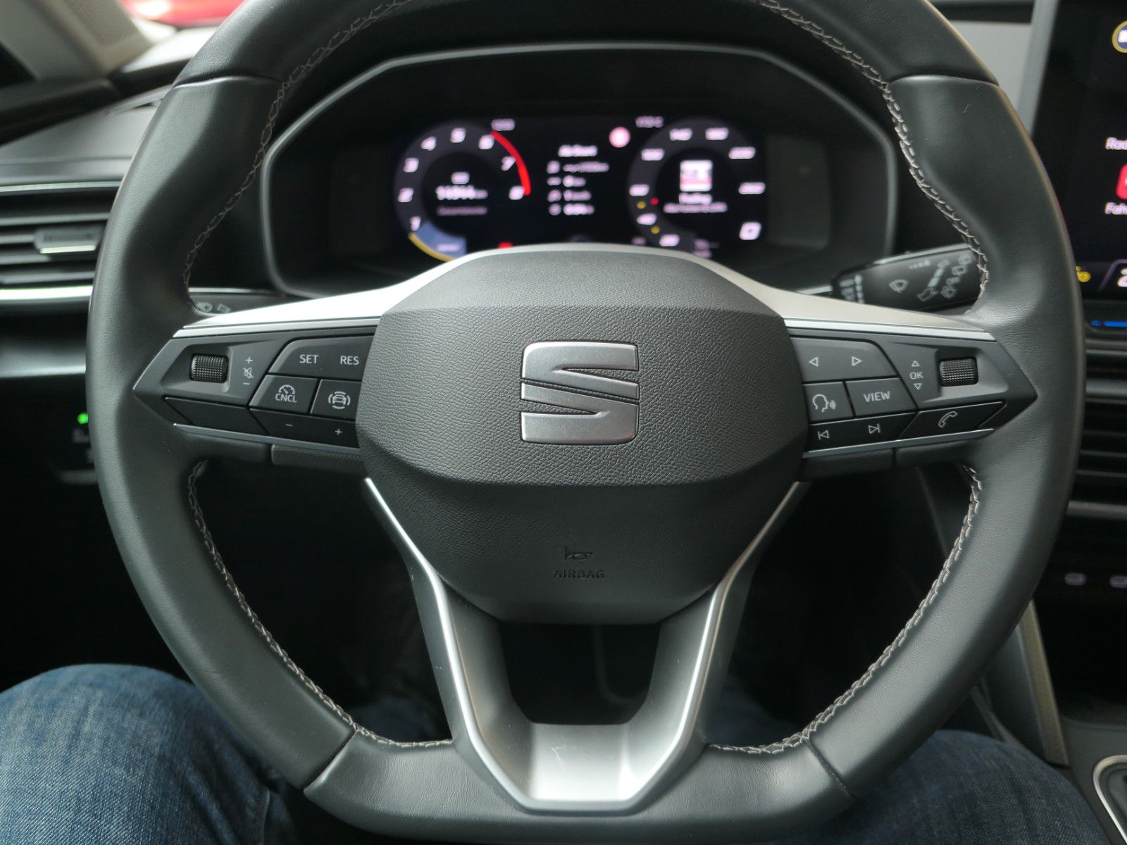 Fahrzeugabbildung SEAT Leon 1.5 TSI Style 6-Gang*LM*AppConn*