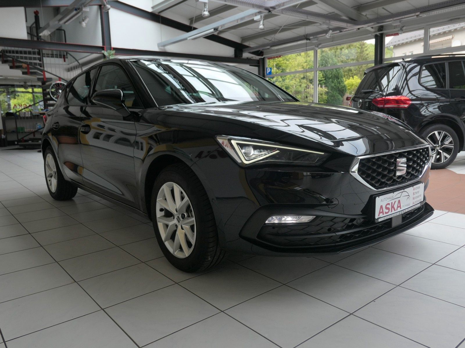 Fahrzeugabbildung SEAT Leon 1.5 TSI Style 6-Gang*LM*AppConn*