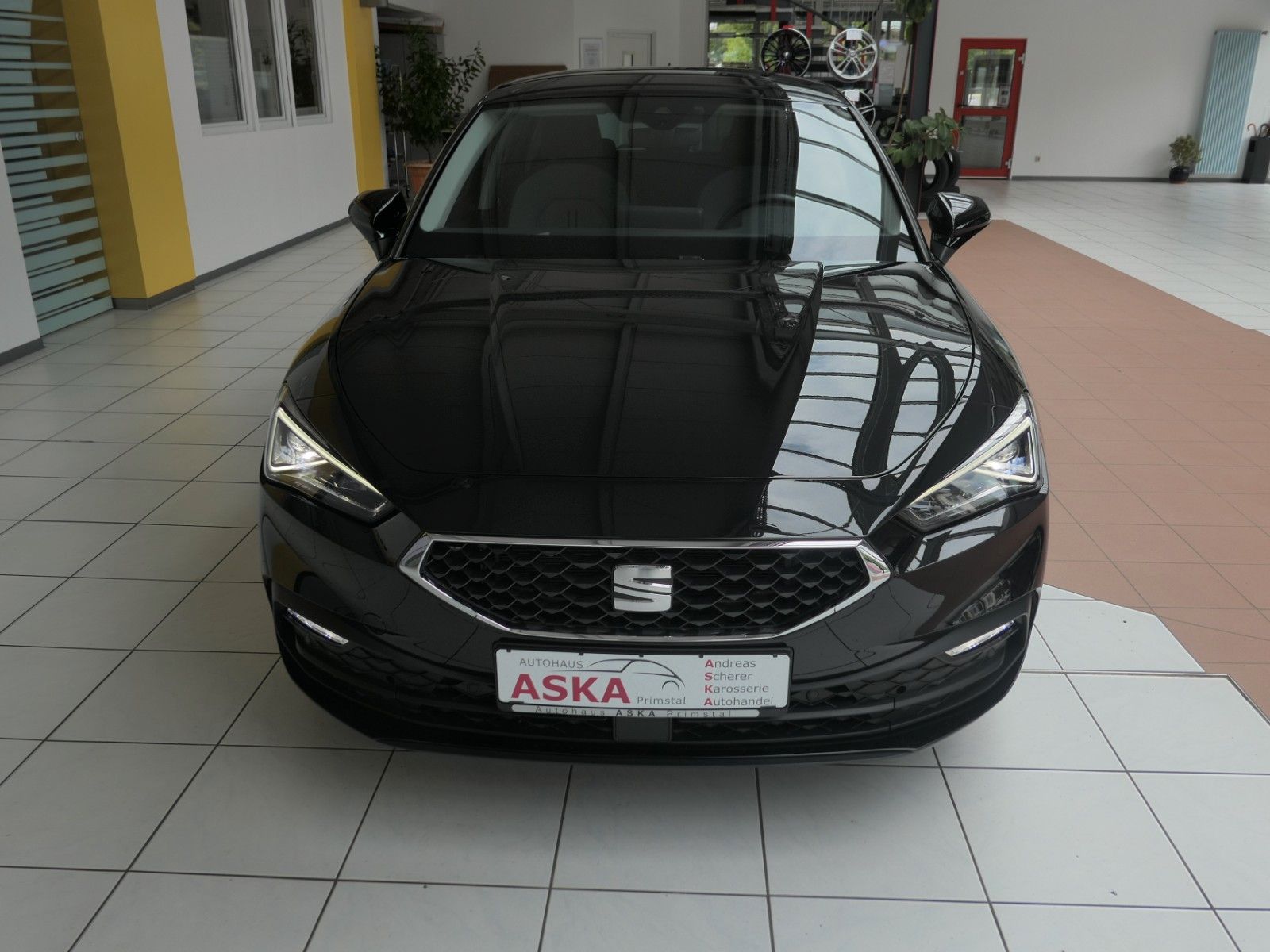 Fahrzeugabbildung SEAT Leon 1.5 TSI Style 6-Gang*LM*AppConn*