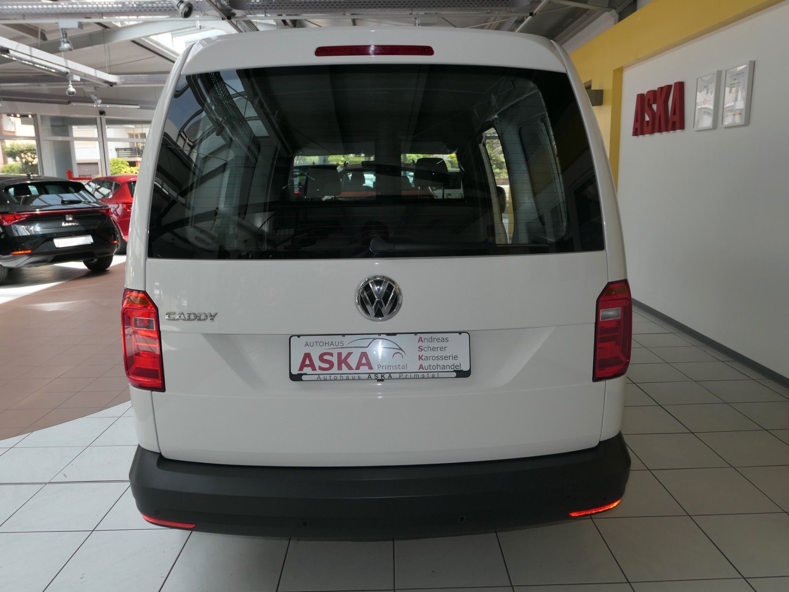 Fahrzeugabbildung Volkswagen Caddy Maxi Kasten*RFK*AppConnect*guter Zustand