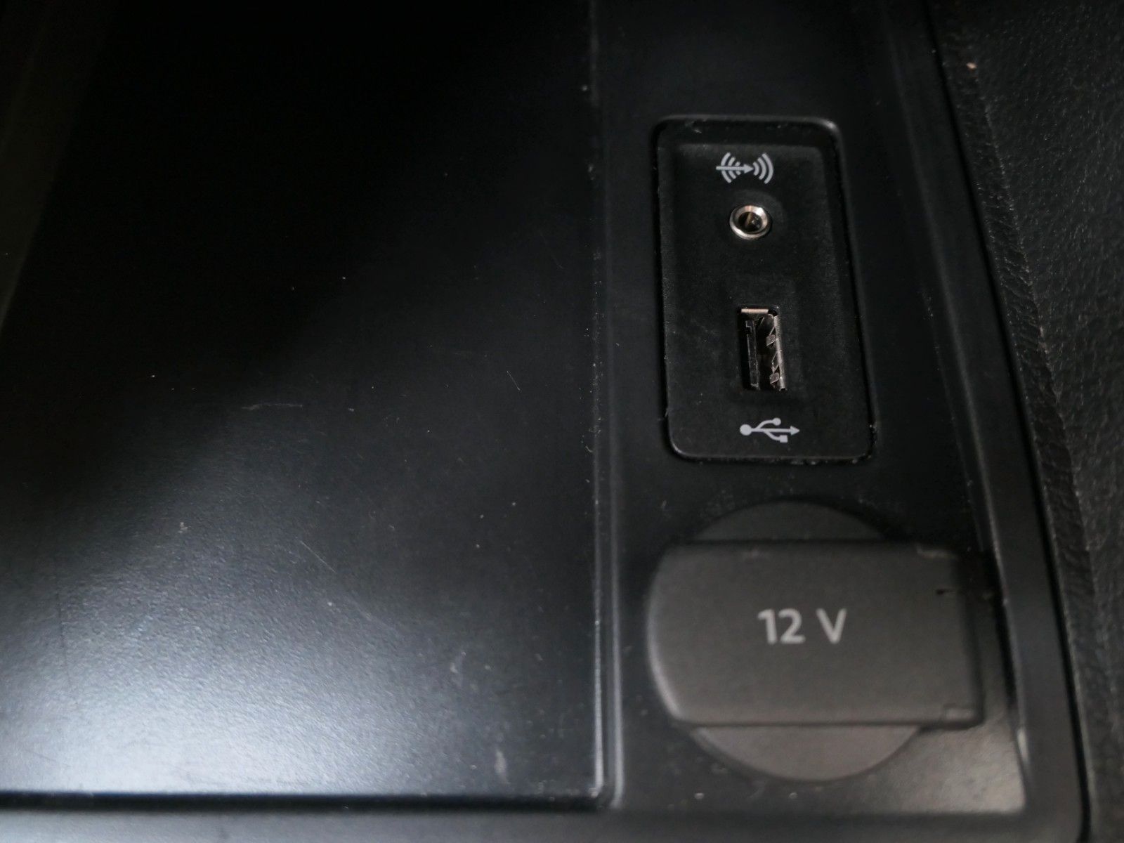 Fahrzeugabbildung Volkswagen Caddy Maxi Kasten*RFK*AppConnect*guter Zustand