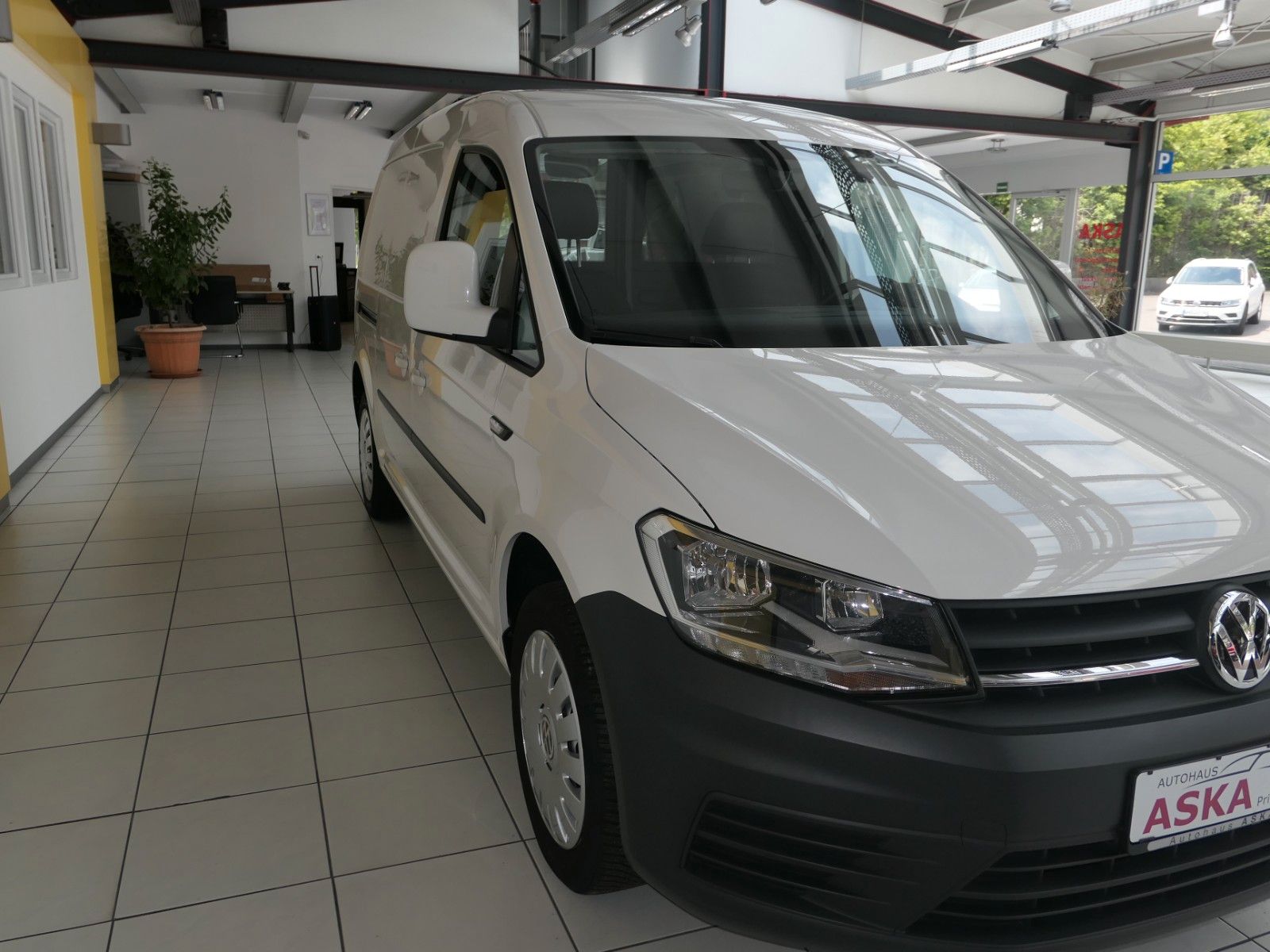 Fahrzeugabbildung Volkswagen Caddy Maxi Kasten*RFK*AppConnect*guter Zustand