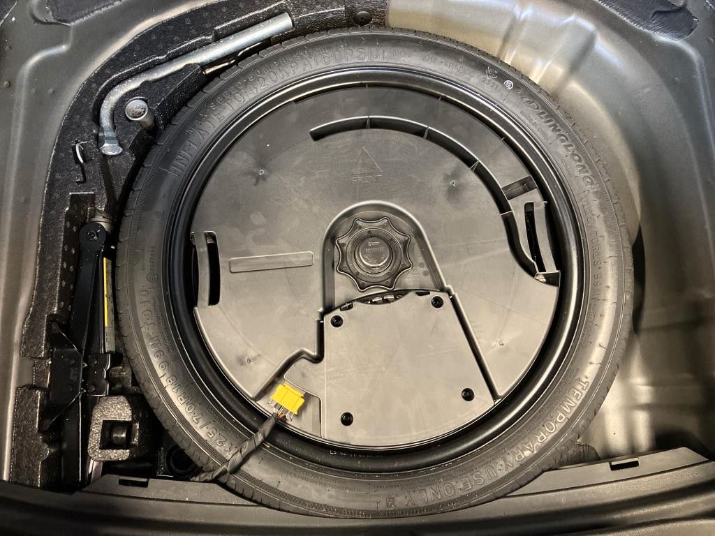 Fahrzeugabbildung SEAT Leon FR Teilleder*Alarm*Navi+Full-Link*LM18"