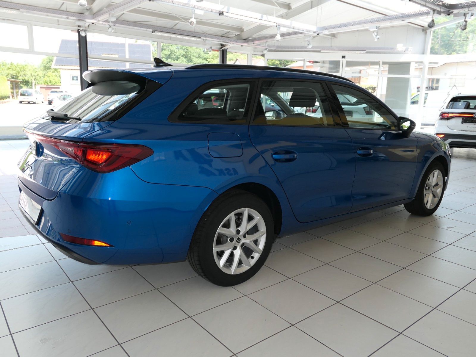 Fahrzeugabbildung SEAT Leon Sportstourer 1.5 TSI Style *LM*Parklenkass*