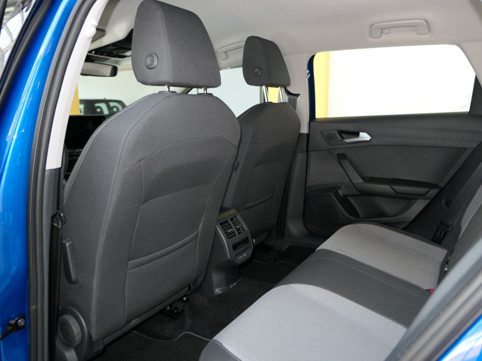 Fahrzeugabbildung SEAT Leon Sportstourer 1.5 TSI Style *LM*Parklenkass*