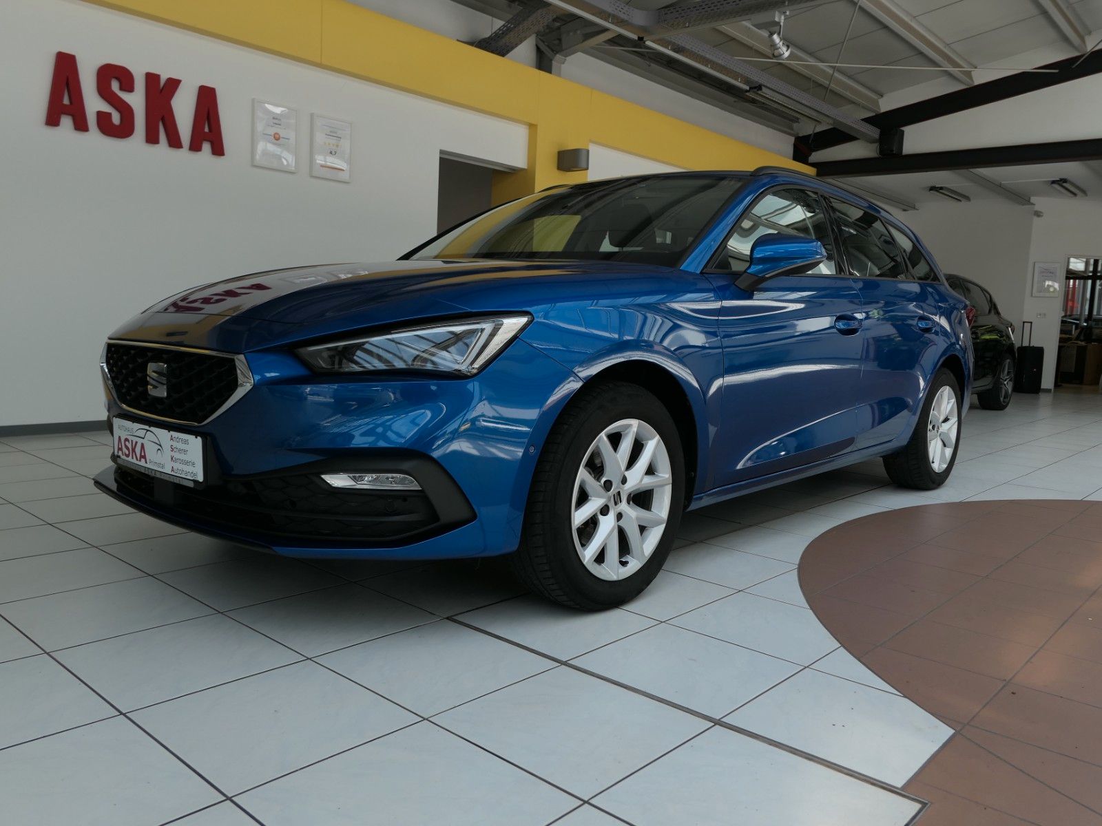 Fahrzeugabbildung SEAT Leon Sportstourer 1.5 TSI Style *LM*Parklenkass*