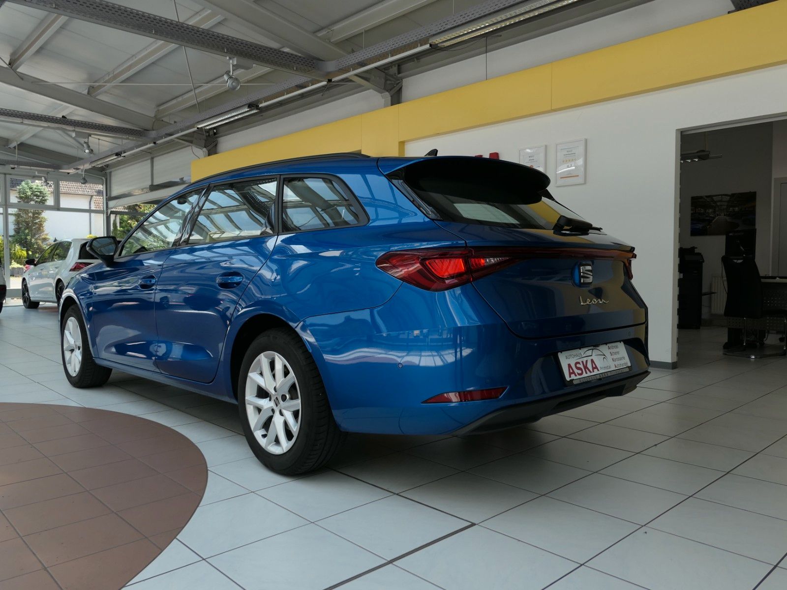 Fahrzeugabbildung SEAT Leon Sportstourer 1.5 TSI Style *LM*Parklenkass*