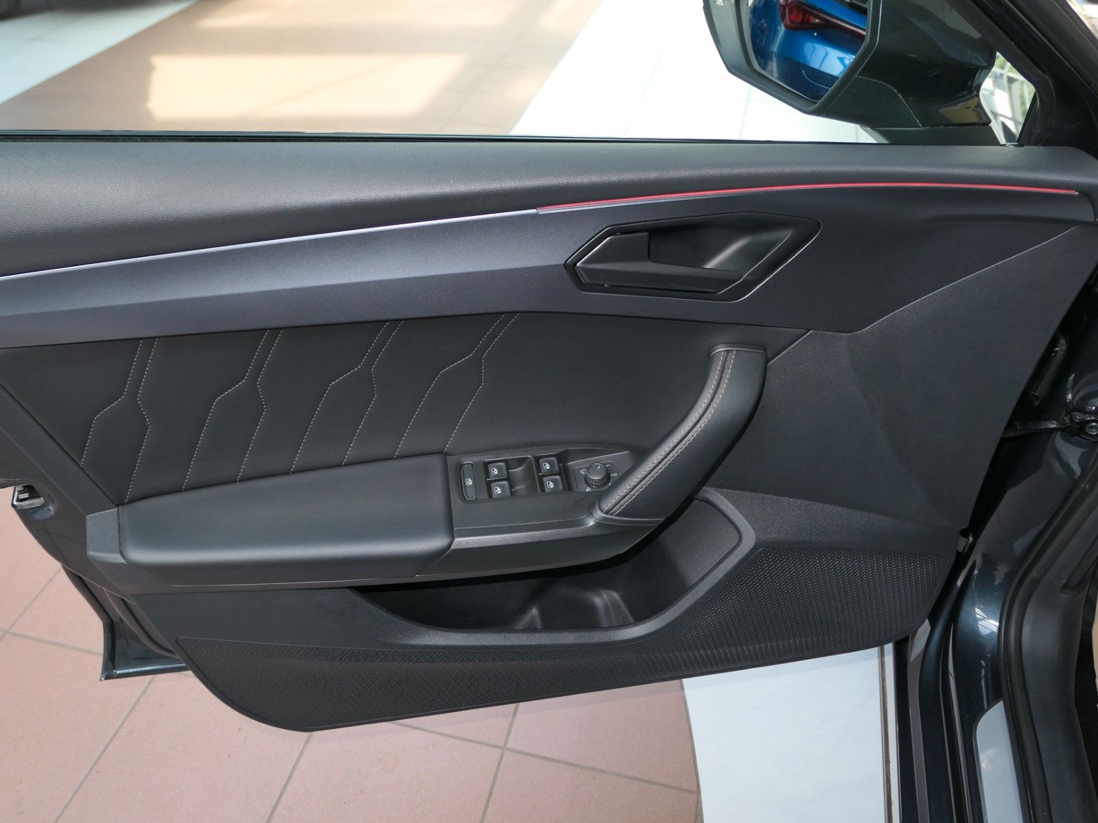 Fahrzeugabbildung CUPRA Leon 1.5 eTSI DSG*NAVI*RFK*dig.Cockpit*LM18"