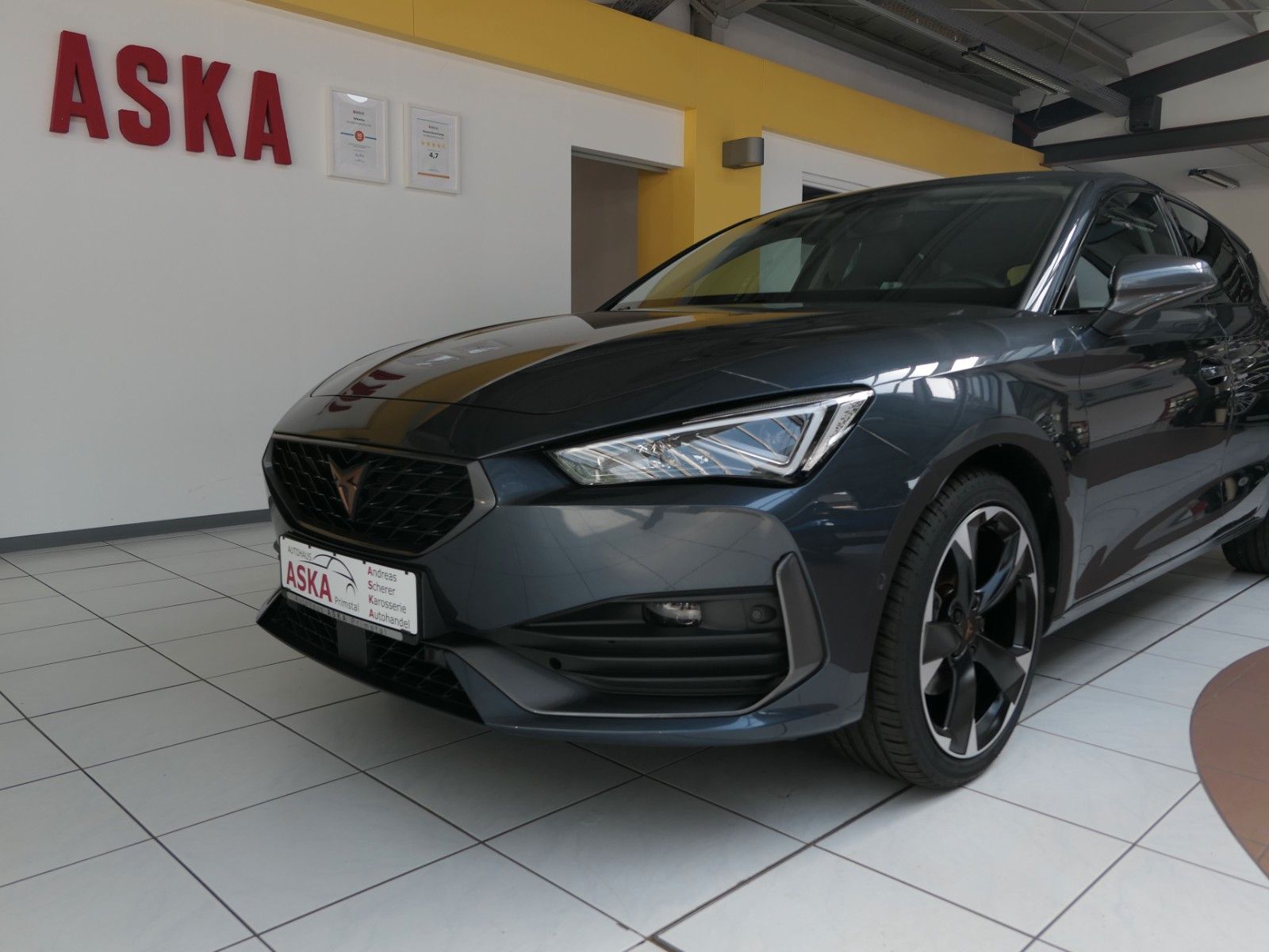 Fahrzeugabbildung CUPRA Leon 1.5 eTSI DSG*NAVI*RFK*dig.Cockpit*LM18"