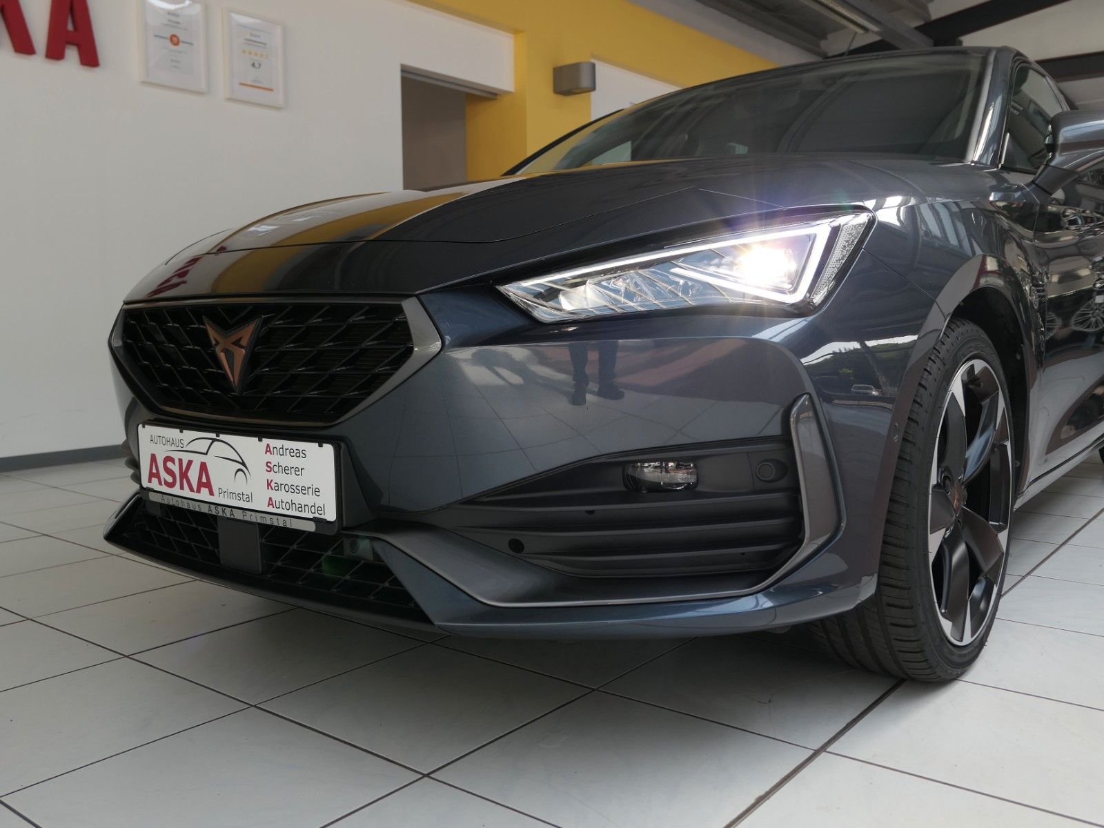 Fahrzeugabbildung CUPRA Leon 1.5 eTSI DSG*NAVI*RFK*dig.Cockpit*LM18"