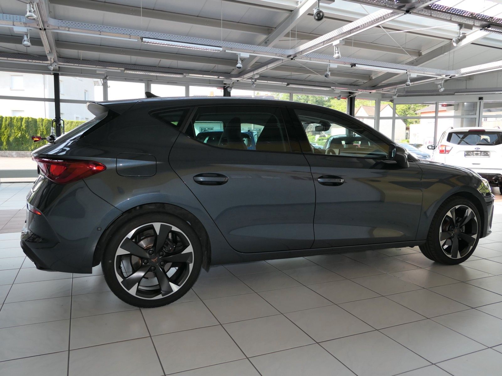 Fahrzeugabbildung CUPRA Leon 1.5 eTSI DSG*NAVI*RFK*dig.Cockpit*LM18"