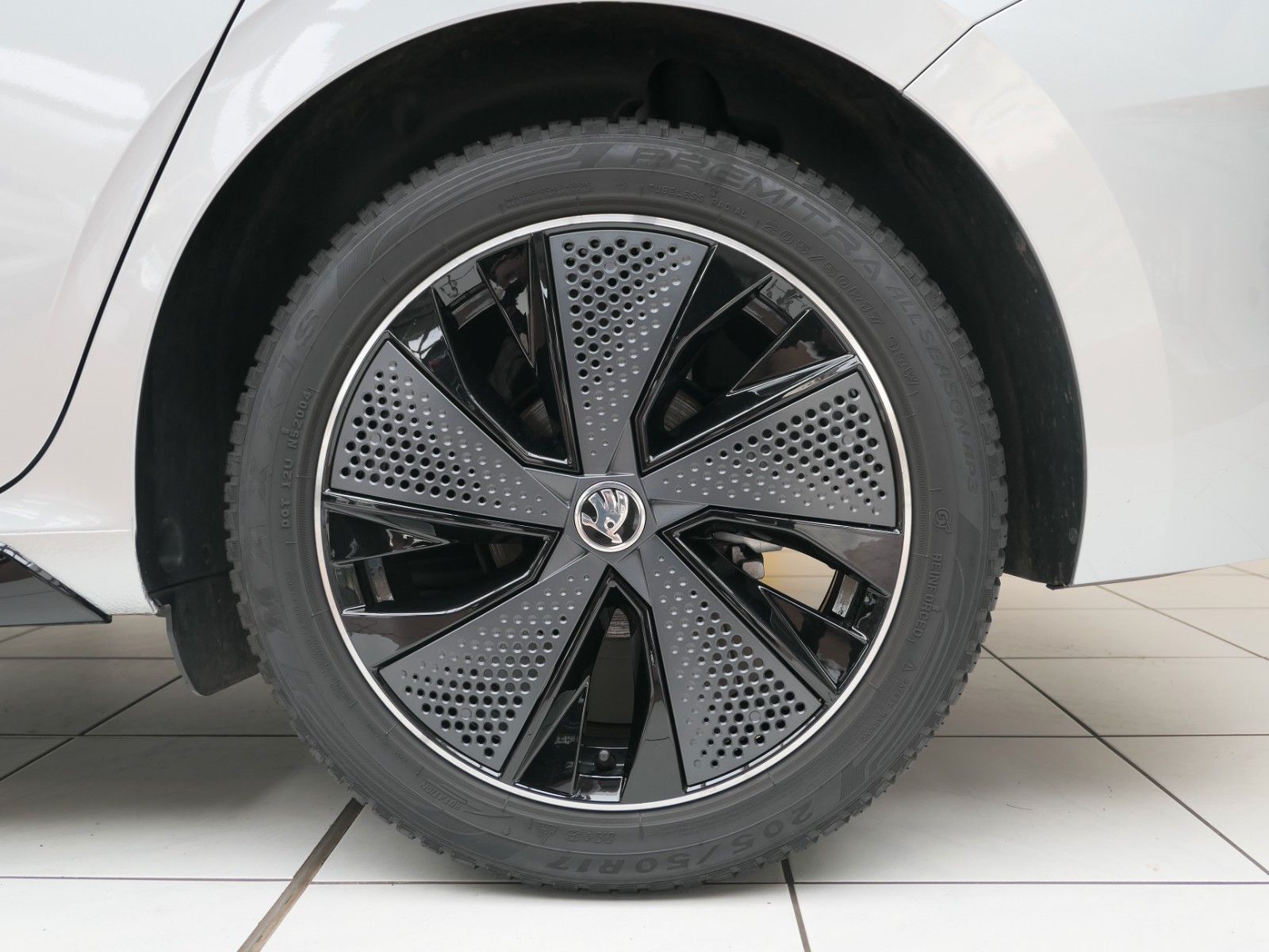 Fahrzeugabbildung SKODA Monte Carlo*ACC*LM*Android*Panoramadach*HU neu