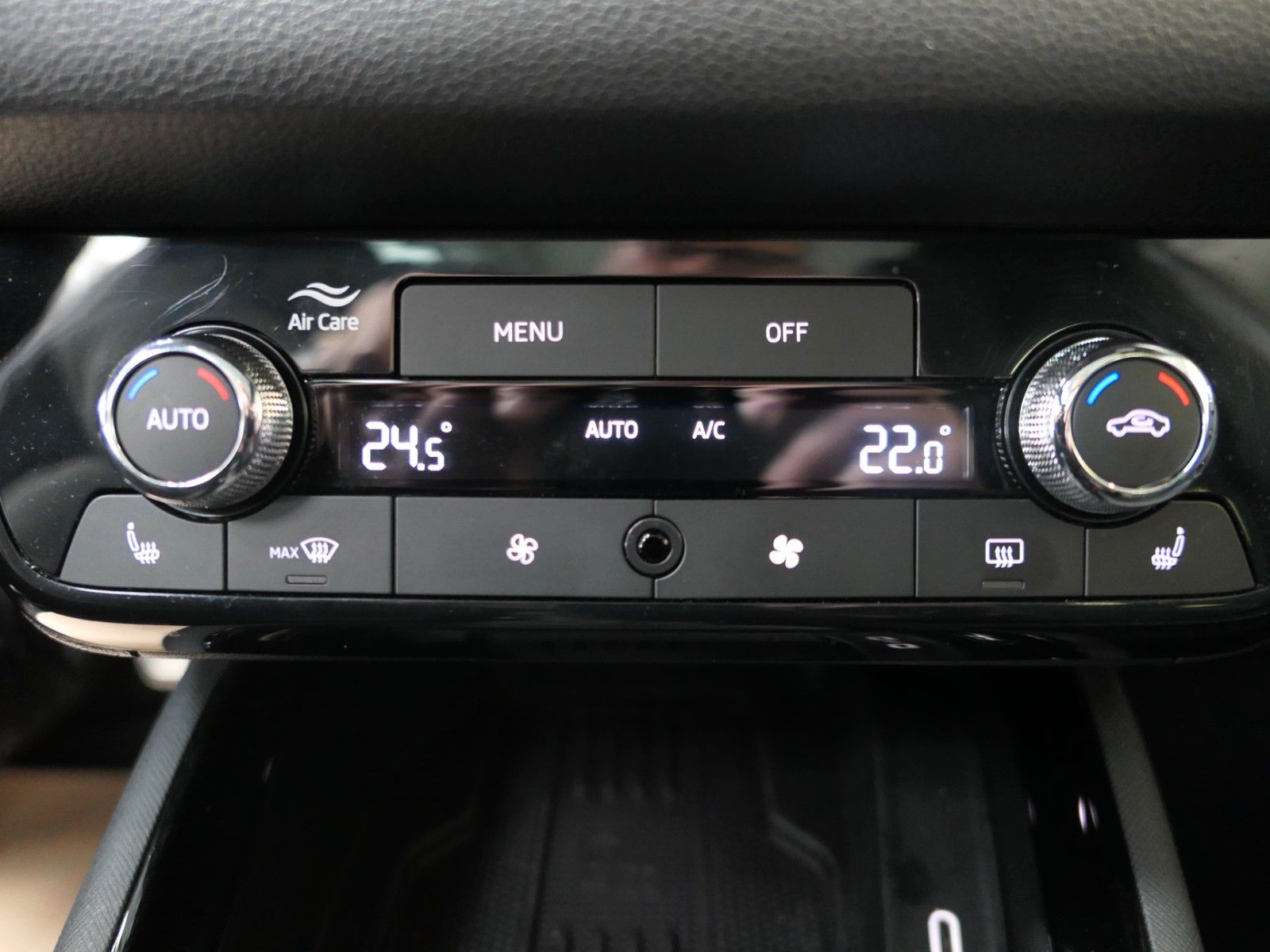 Fahrzeugabbildung SKODA Monte Carlo*ACC*LM*Android*Panoramadach*HU neu