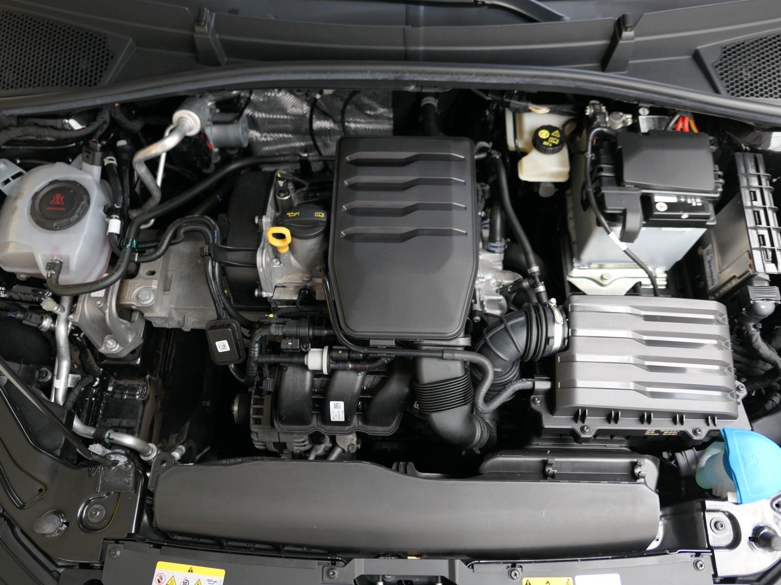 Fahrzeugabbildung SKODA Fabia Active Klima*4Türen*PDC*schwarzmet*ISO-Fix