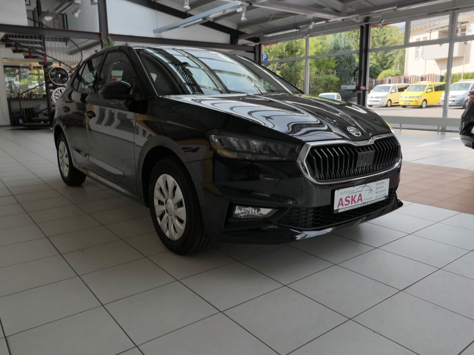 Fahrzeugabbildung SKODA Fabia Active Klima*4Türen*PDC*schwarzmet*ISO-Fix