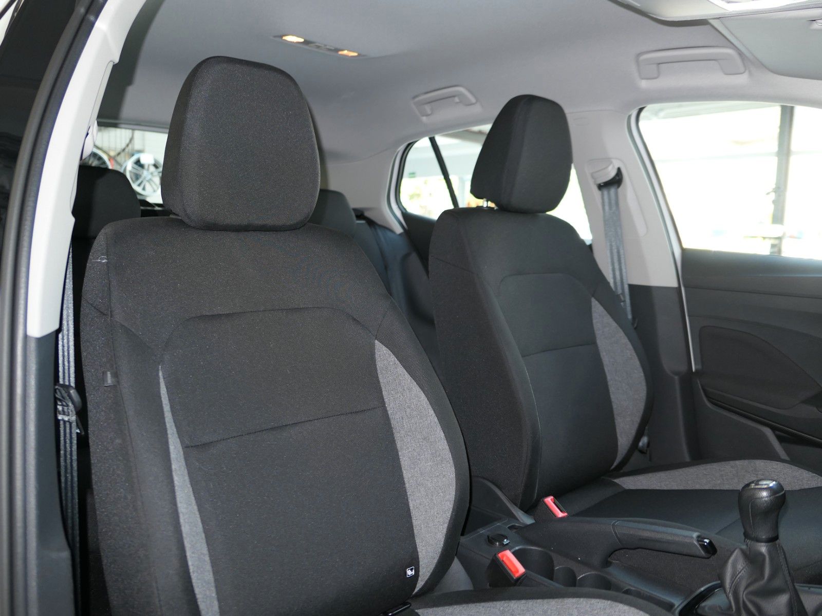 Fahrzeugabbildung SKODA Fabia Active 4 Türen * LED * PDC * TOP Zustand