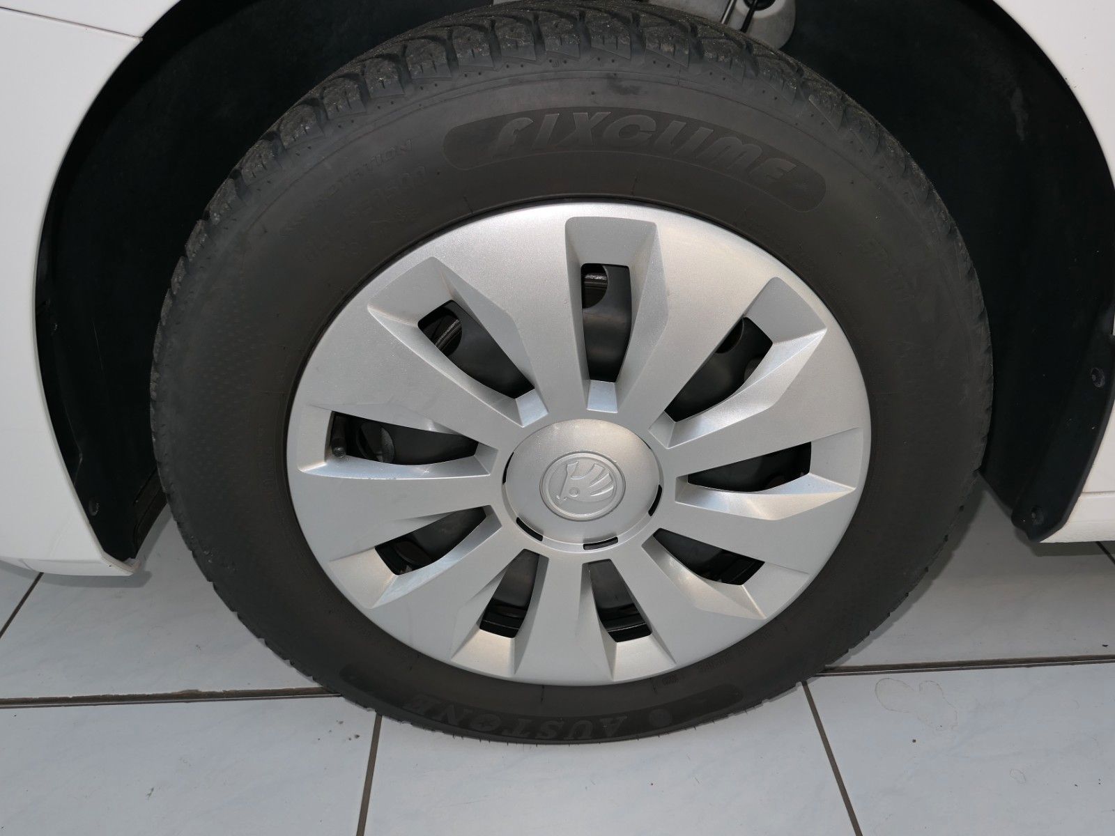 Fahrzeugabbildung SKODA Fabia Active 4 Türen * LED * PDC * TOP Zustand