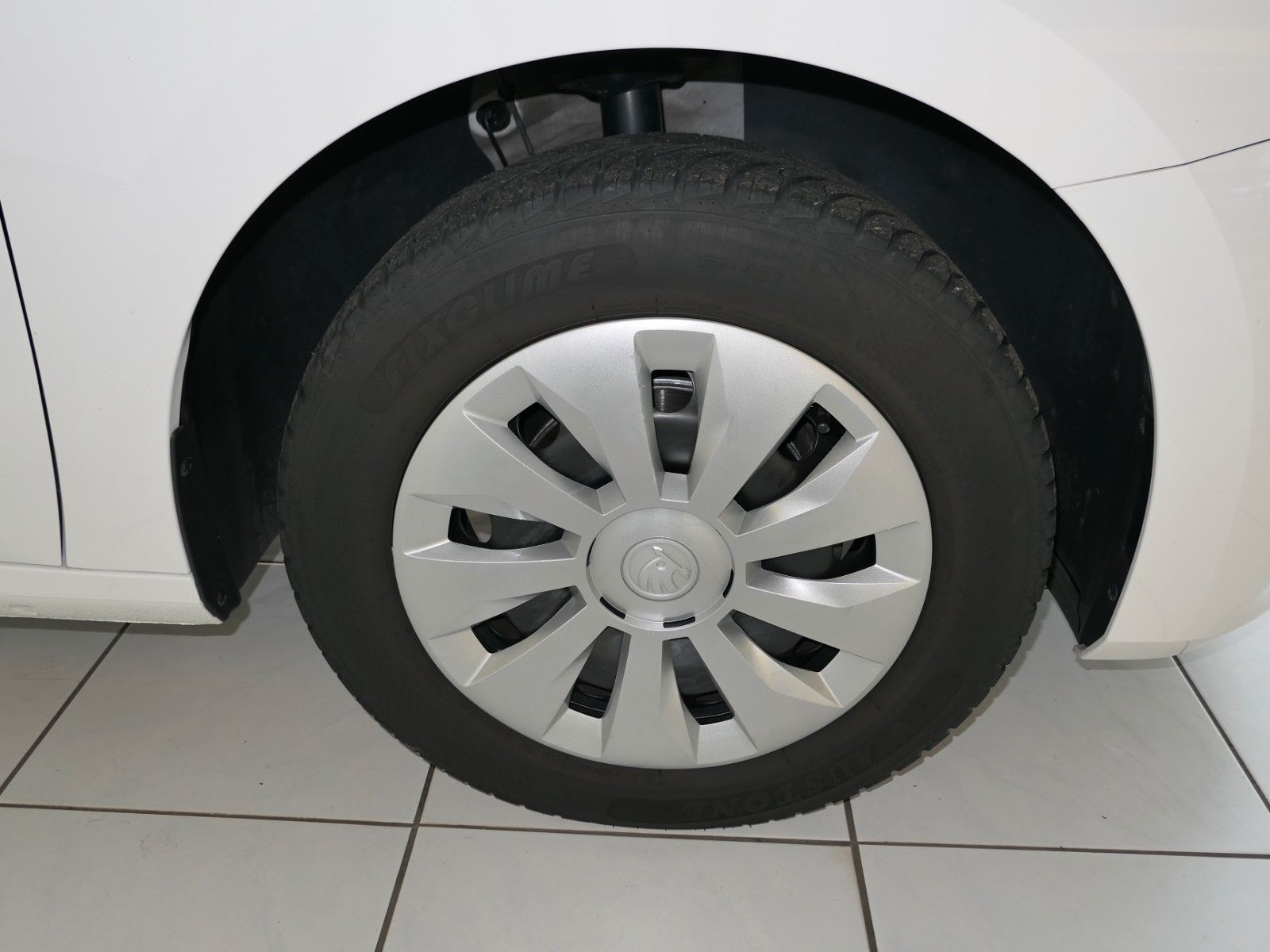 Fahrzeugabbildung SKODA Fabia Active 4 Türen * LED * PDC * TOP Zustand