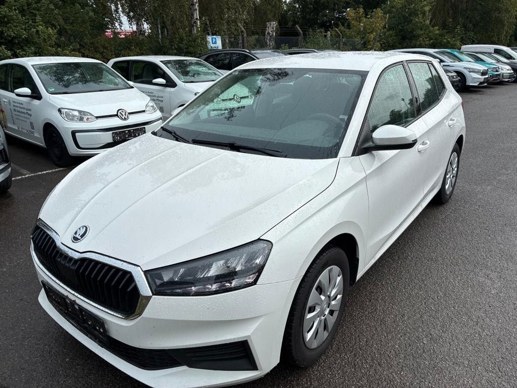 Fahrzeugabbildung SKODA Fabia Active 4 Türen * LED * PDC * TOP Zustand