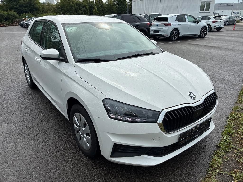 Fahrzeugabbildung SKODA Fabia Active 4 Türen * LED * PDC * TOP Zustand