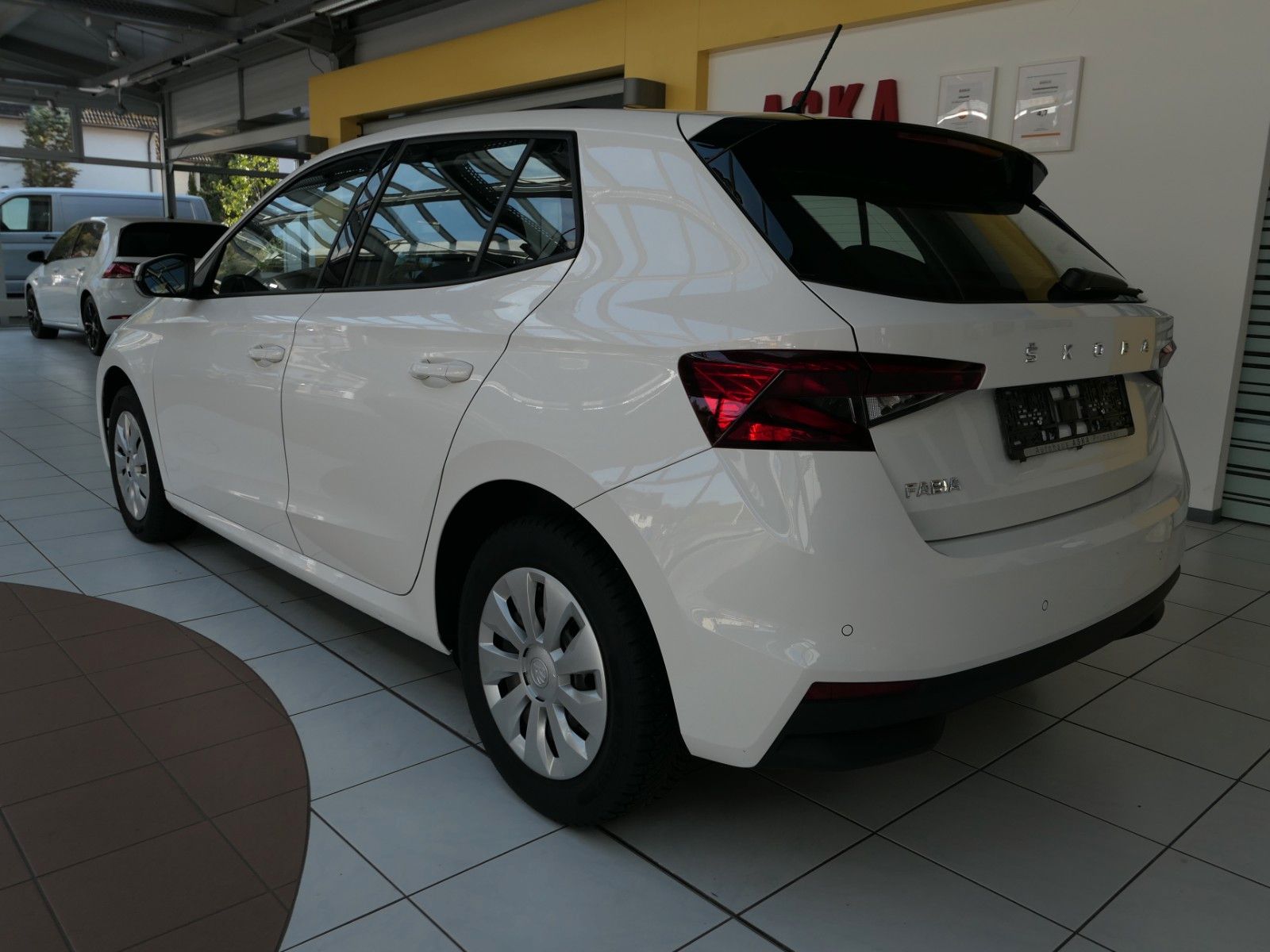 Fahrzeugabbildung SKODA Fabia Active 4 Türen * LED * PDC * TOP Zustand