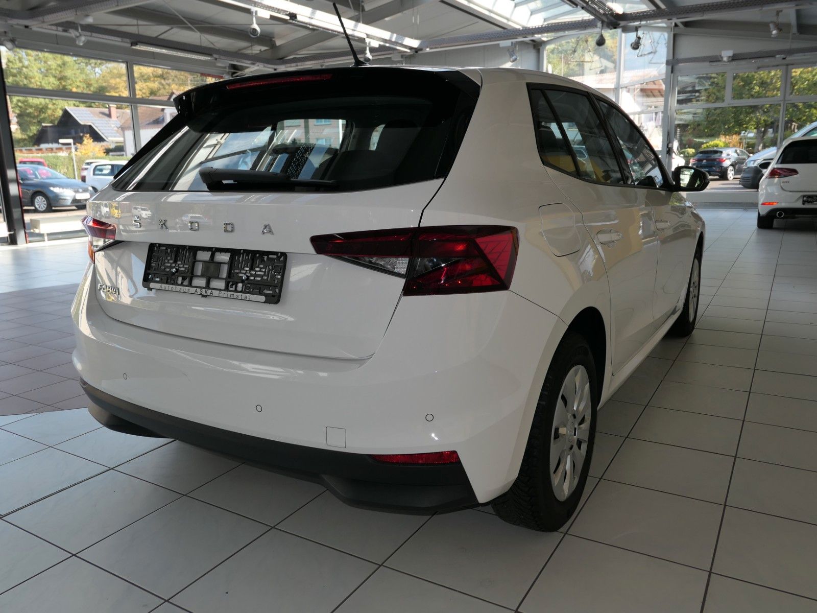 Fahrzeugabbildung SKODA Fabia Active 4 Türen * LED * PDC * TOP Zustand
