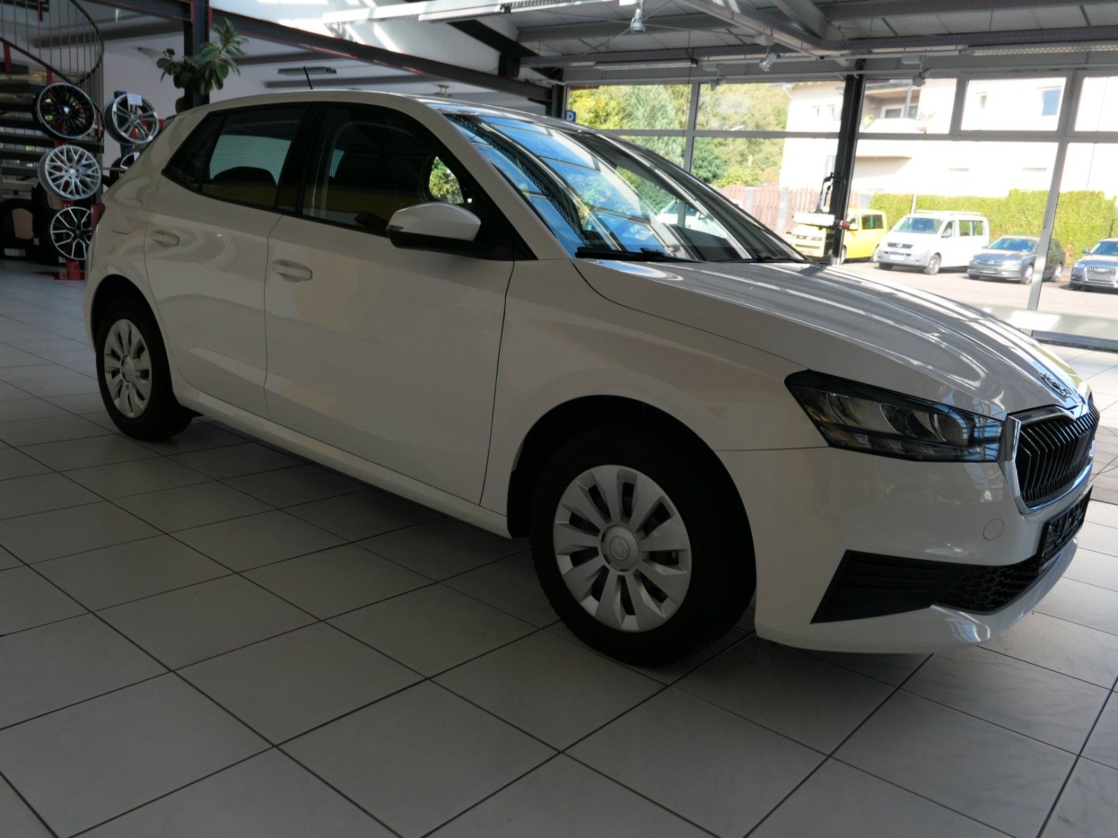 Fahrzeugabbildung SKODA Fabia Active 4 Türen * LED * PDC * TOP Zustand